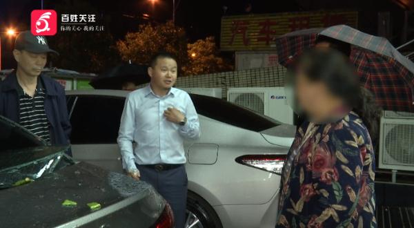 仙人掌：我掉下来了！奔驰车：我被砸穿了！贵阳男子：我心凉透了！