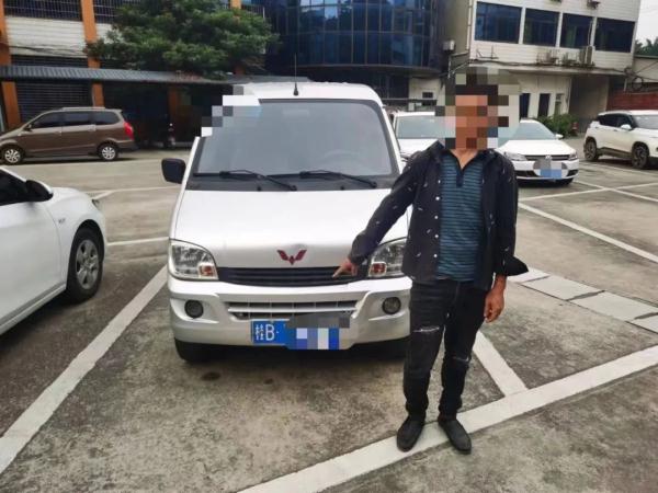 有人“偷孩子”？还有人把照片发到朋友圈！真实情况是这样