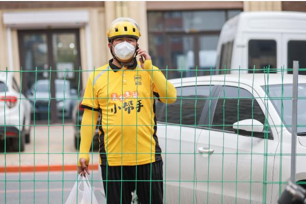 奶茶、麻辣烫、小烧烤……骑手大量复工！ “外卖生活”回来了