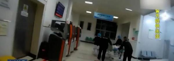 15岁少年深夜飙车撞死老人，父母被发家庭教育令