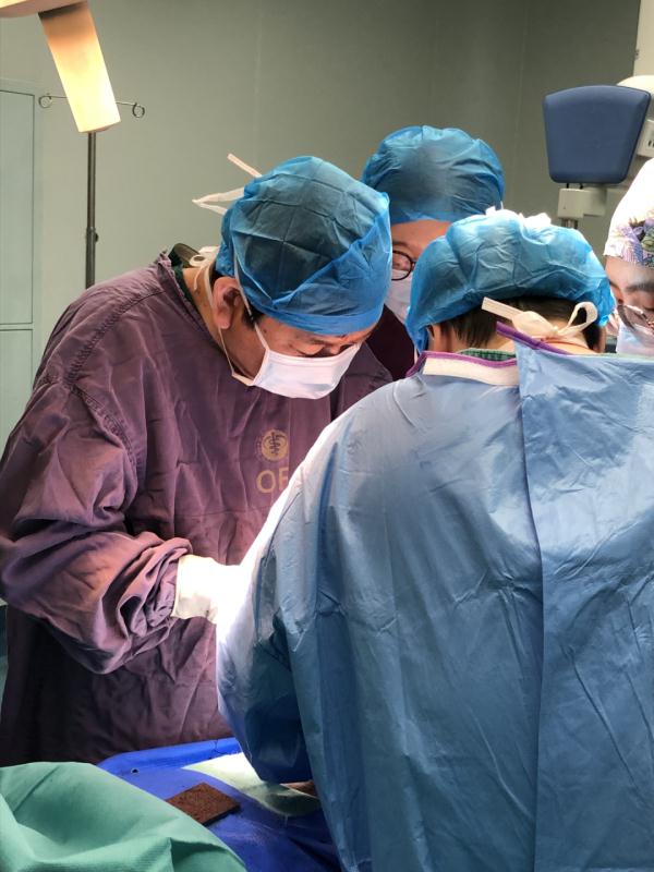 10岁女孩腹痛竟查出这种癌！70%发现已是晚期，这些症状需警惕