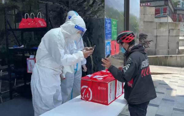 餐饮行业复工忙!上海人熟悉的新旺、海底捞、小龙虾……正在慢慢回归 餐饮行业复工忙!上海人熟悉的新旺、海底捞、小龙虾……正在慢慢回归