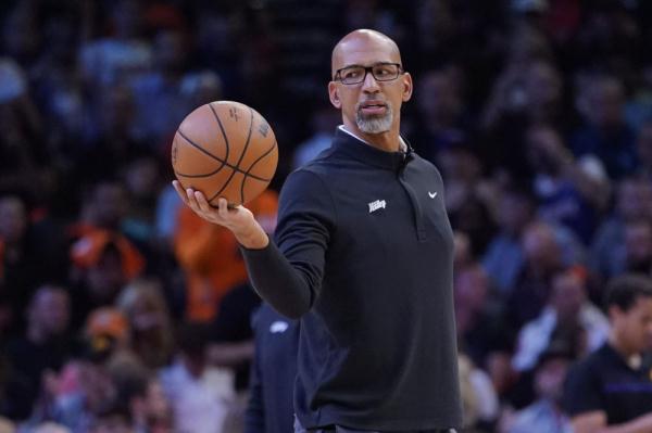 NBA|太阳队主帅蒙蒂·威廉姆斯当选年度最佳教练
