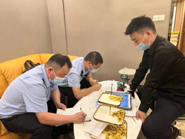 烫发分12个区收费？涉事美发店被立案调查