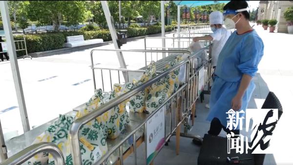 餐饮行业复工忙!上海人熟悉的新旺、海底捞、小龙虾……正在慢慢回归 餐饮行业复工忙!上海人熟悉的新旺、海底捞、小龙虾……正在慢慢回归