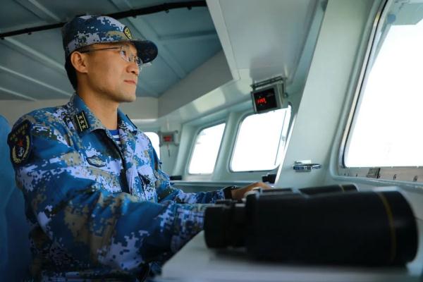 海军荆州舰舰长吴仲戈：全时做好准备，100%完成任务