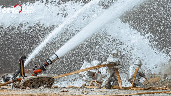 多图直击!数说这场高原高寒地区抗震救灾演习 多图直击!数说这场高原高寒地区抗震救灾演习