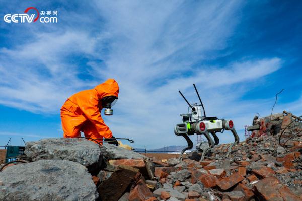 多图直击!数说这场高原高寒地区抗震救灾演习 多图直击!数说这场高原高寒地区抗震救灾演习
