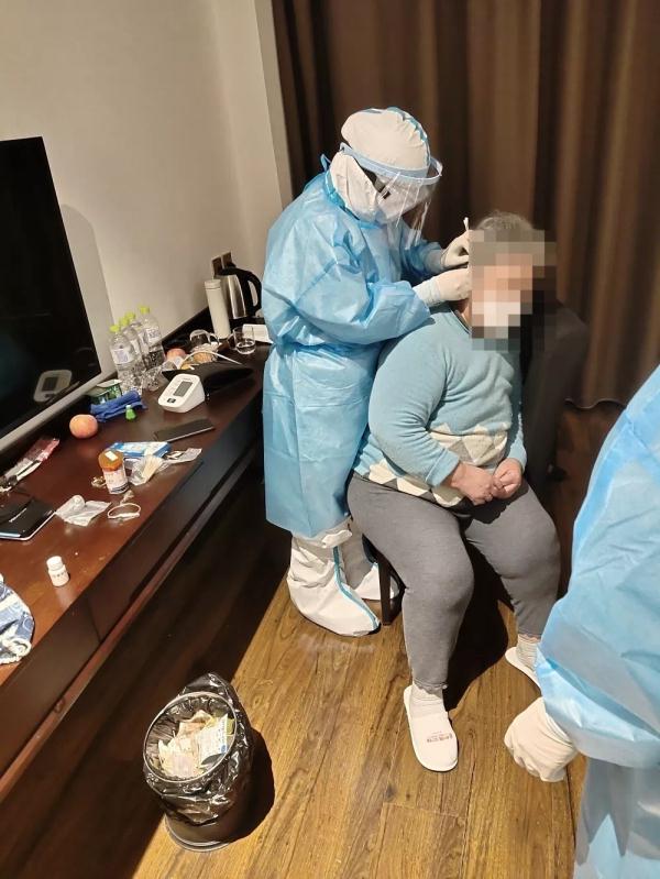 这位83岁老奶奶,在医院里过了38个年 这位83岁老奶奶,在医院里过了38个年