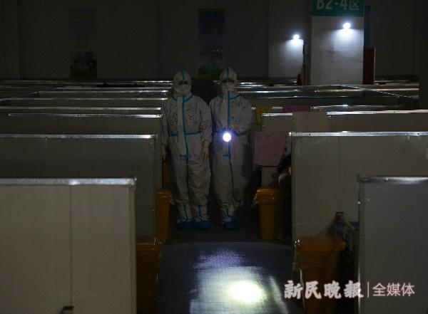 我不知道你的名字,但我知道天使就在身边!今天,向你们致敬! 我不知道你的名字,但我知道天使就在身边!今天,向你们致敬!