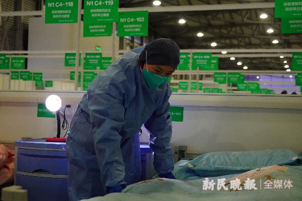 我不知道你的名字,但我知道天使就在身边!今天,向你们致敬! 我不知道你的名字,但我知道天使就在身边!今天,向你们致敬!