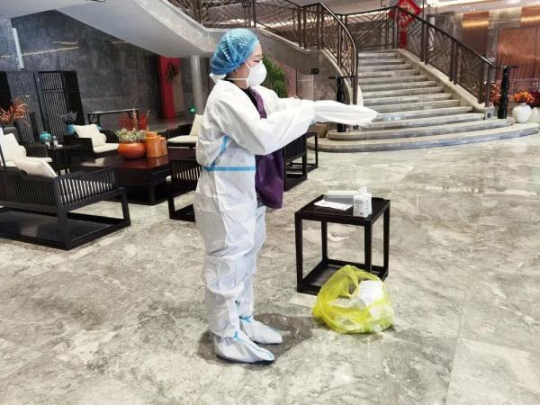 这位83岁老奶奶,在医院里过了38个年 这位83岁老奶奶,在医院里过了38个年