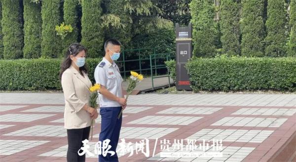 汶川地震被埋124小时后获救的男孩，如今成了消防员