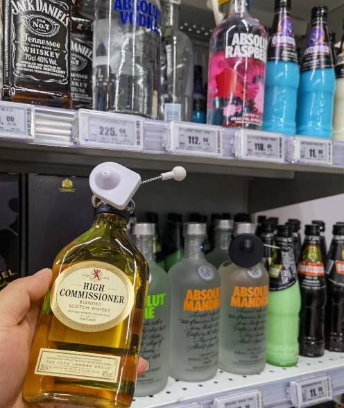 “微醺族”消费新趋势：泡吧改泡酒 一瓶装所有