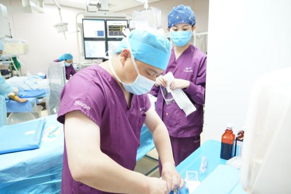 招聘招生“两端荒”,男护士比例为何难见涨? 招聘招生“两端荒”,男护士比例为何难见涨?