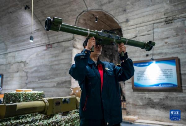 新华全媒+｜“藏”在山洞里的博物馆——中国光学历史博物馆