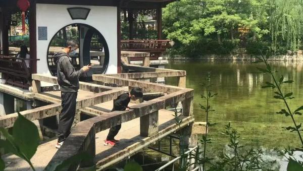 上海超市卖场等线下营业：有市民体验到“边逛边买的快乐”