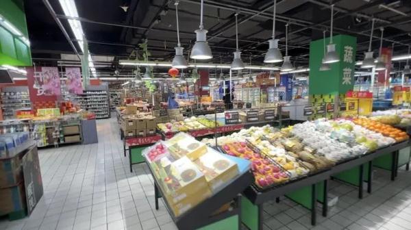 上海超市卖场等线下营业：有市民体验到“边逛边买的快乐”