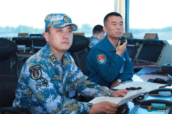 猎鹰战巡海天 猎鹰战巡海天