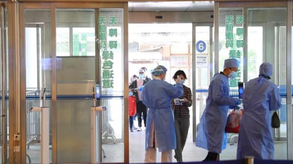 上海医院“应开尽开”。手术安排上了,热门专家也能挂上号了! 上海医院“应开尽开”。手术安排上了,热门专家也能挂上号了!