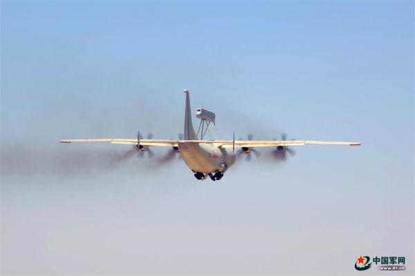 猎鹰战巡海天 猎鹰战巡海天