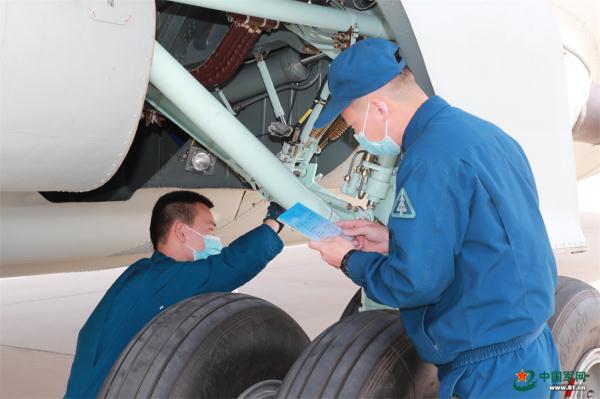 猎鹰战巡海天 猎鹰战巡海天