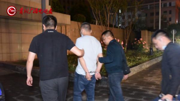火眼金睛！贵州一金店200多万金饰被盗，警方24小时破案