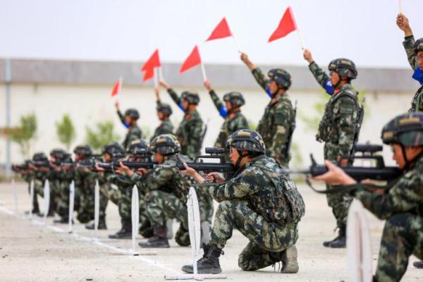 雷霆出击!武警官兵演训第一线掠影 雷霆出击!武警官兵演训第一线掠影