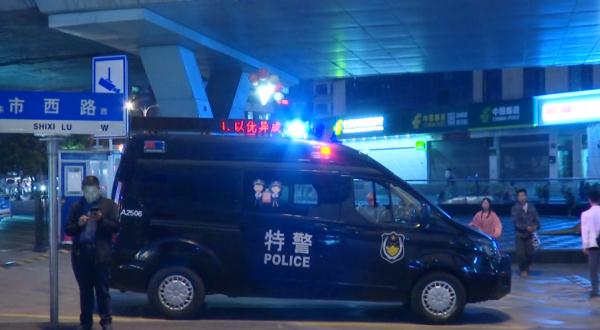 同名同姓同城卡,三万块钱转错人! 女子:我还以为拿不回来了 同名同姓同城卡,三万块钱转错人! 女子:我还以为拿不回来了