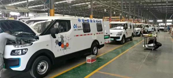 核酸检测机器人上海问世，30秒完成一次无人检测