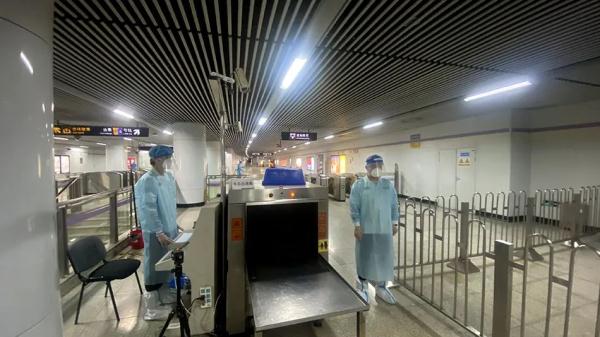 直击上海地铁4条线路复运前夕：场所码处处有！提示：这三个站点仅服务抵离沪旅客