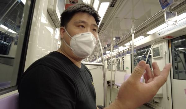 上海地铁公交重开:返岗返乡看病的他们有“车”了 上海地铁公交重开:返岗返乡看病的他们有“车”了