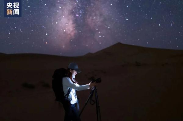 “红色精灵”闪电群美炸了！原来是这样拍到的