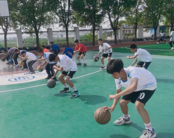 和平精英携手姚基金 助力乡村教育发展 和平精英携手姚基金 助力乡村教育发展