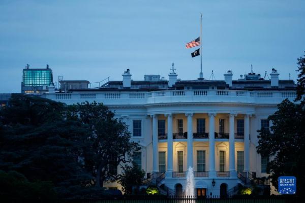 美国得克萨斯州小学枪击事件致21名师生死亡