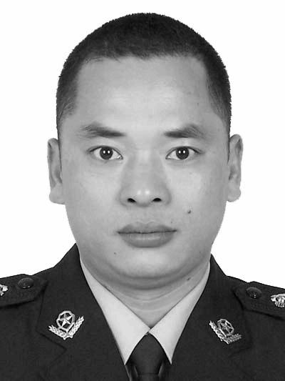 “关键时刻要冲在前” 从警30载 他用生命写下忠诚警魂