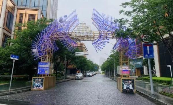 有酒、有肉、能撸猫,如常的生活慢慢回来了… 有酒、有肉、能撸猫,如常的生活慢慢回来了…