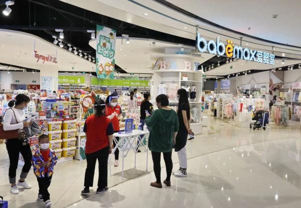 开门迎客！上海这些购物中心线下回归，还有一波复市商场在路上