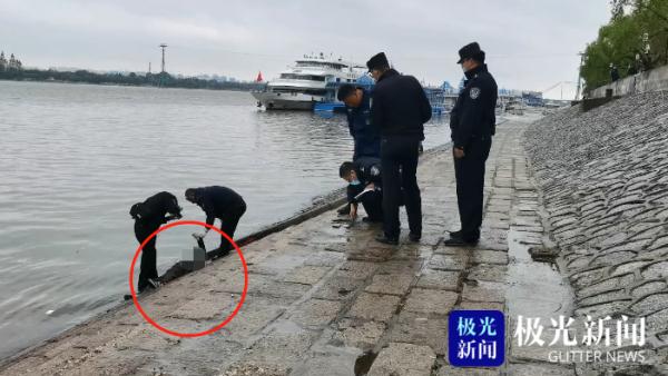寻找家属！哈尔滨江边发现浮尸