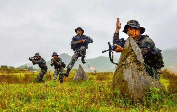 这都是什么战士,怎么这么帅! 这都是什么战士,怎么这么帅!