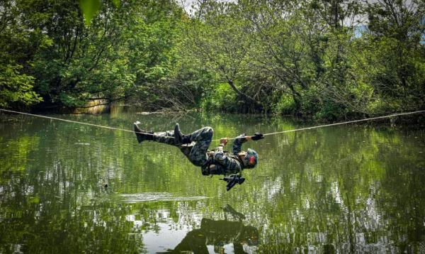 这都是什么战士,怎么这么帅! 这都是什么战士,怎么这么帅!