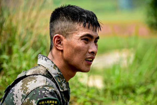 这都是什么战士,怎么这么帅! 这都是什么战士,怎么这么帅!