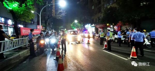 “柳东、柳南三兄弟”先后落网!柳州这城区也出手了! “柳东、柳南三兄弟”先后落网!柳州这城区也出手了!