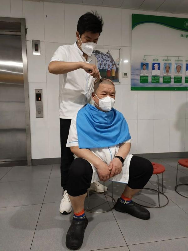 饥饿退退退!“深夜食堂”背后的“头”等大事…… 饥饿退退退!“深夜食堂”背后的“头”等大事……