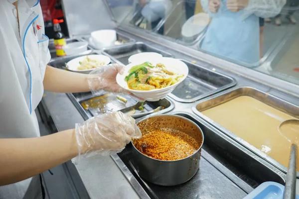 饥饿退退退!“深夜食堂”背后的“头”等大事…… 饥饿退退退!“深夜食堂”背后的“头”等大事……