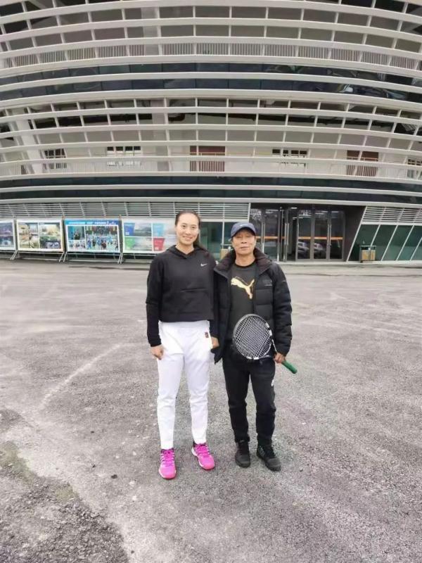 全网沸腾！她击败前世界冠军后又赢一人！