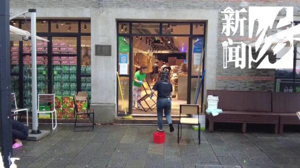 上海恒隆广场重新迎客!市民:好久没逛商场,空手回去不甘心 上海恒隆广场重新迎客!市民:好久没逛商场,空手回去不甘心