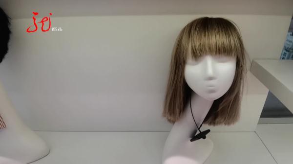 5300元买假发,怎料洗完颜色改变,直发还成卷发了...... 5300元买假发,怎料洗完颜色改变,直发还成卷发了......