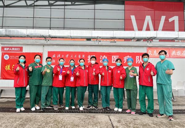 奋战56天 完美收官！武汉大学人民医院第一批援沪医疗队圆满完成支援上海方舱任务