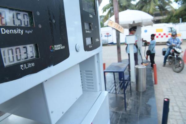 印度“低价扫货” 入手3400万桶俄罗斯石油